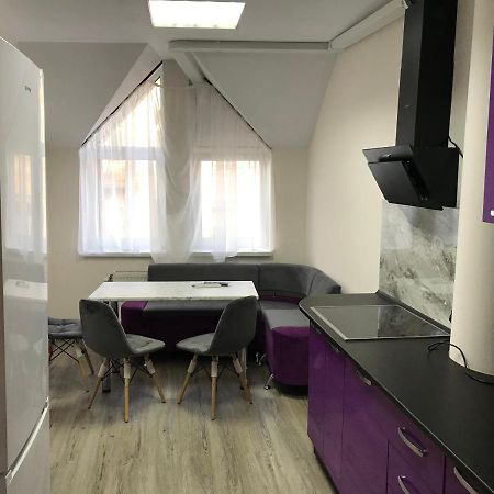 Міни-Хостел Родинного Типу Dubai Uschhorod Exterior foto
