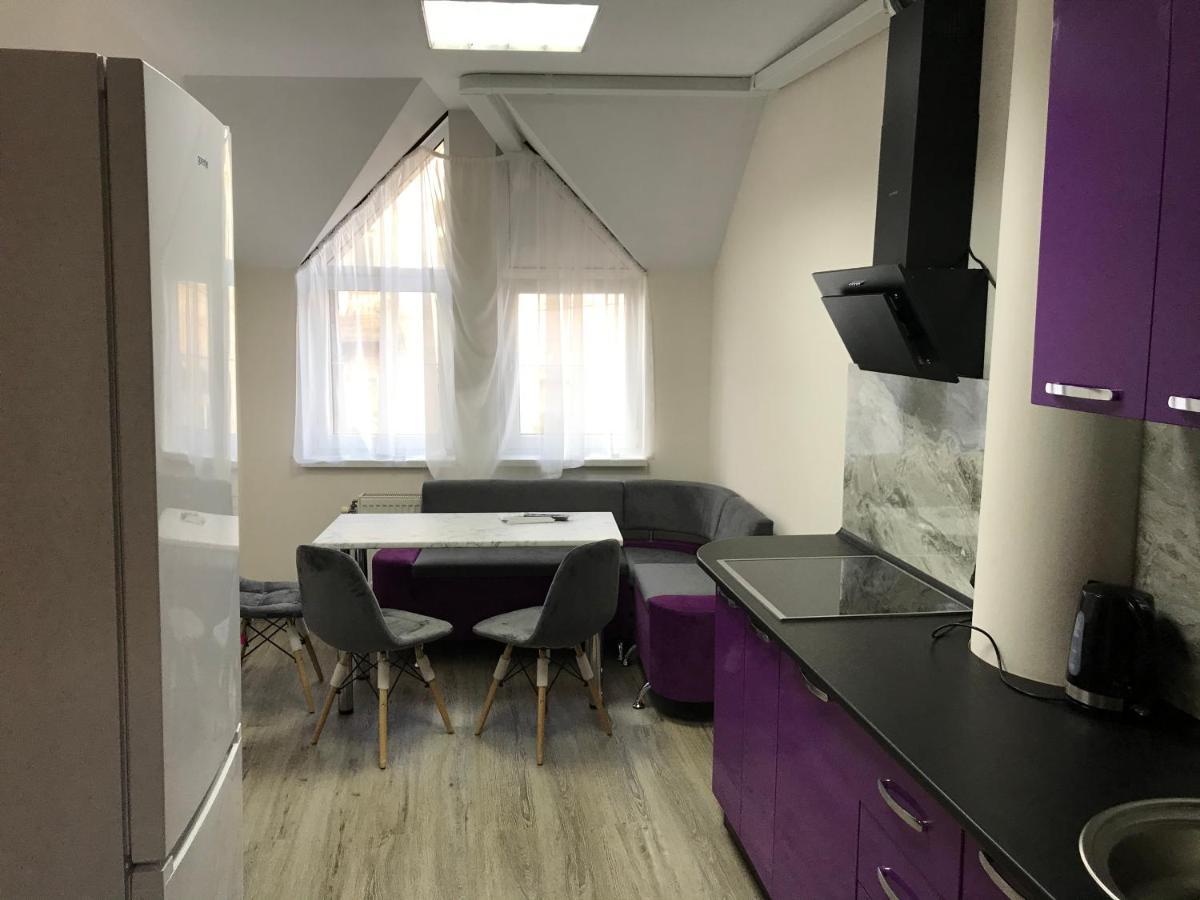 Міни-Хостел Родинного Типу Dubai Uschhorod Exterior foto