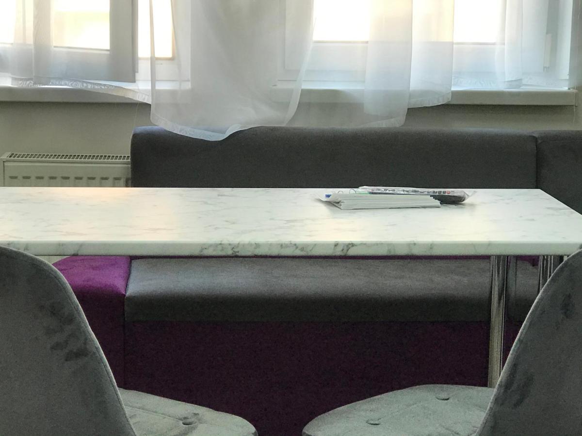 Міни-Хостел Родинного Типу Dubai Uschhorod Exterior foto